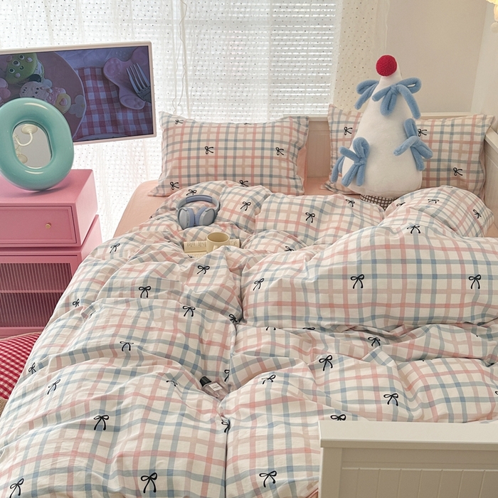 91家纺网 家纺一手货源 找家纺 昔可家纺 2024新款全棉条纹格子四件套--蝴蝶结系列 彩格子蝴蝶结