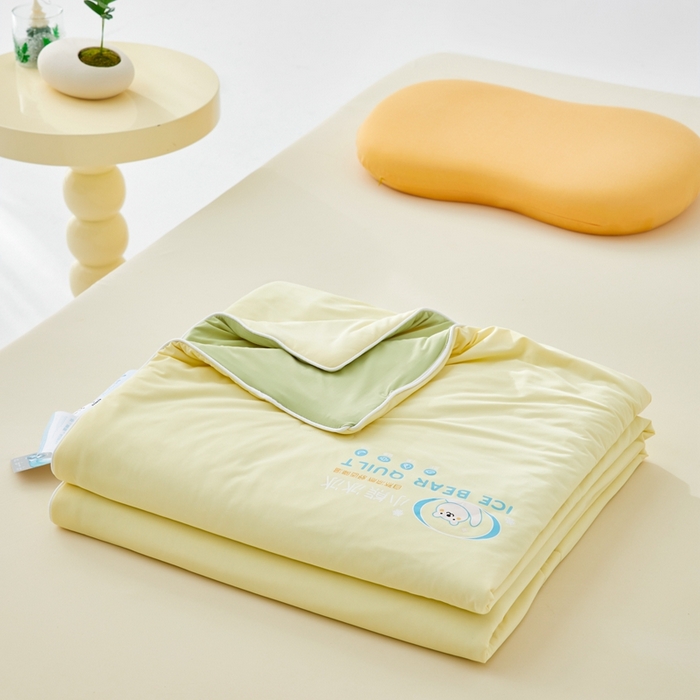 91家纺网 家纺一手货源 找家纺 安莱生活 2024新款小熊冰冰双拼系列高定版即刻凉感夏被3.0升级版 香橙