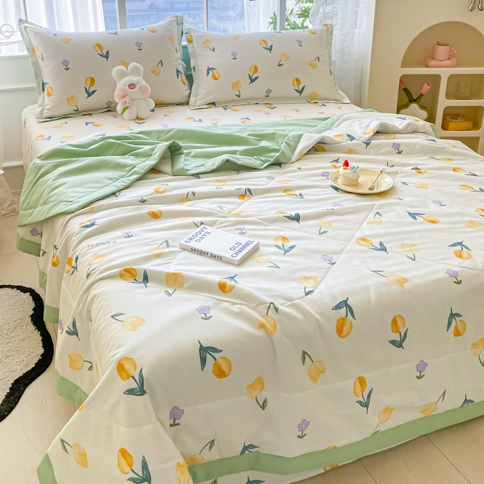 91家纺网 家纺一手货源 找家纺 菲梵家纺 2025春夏新品A类全棉喷气印花夏被 被子被芯 郁金香