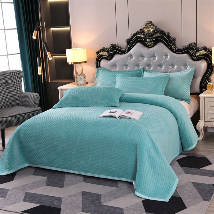 91家纺网 家纺一手货源 找家纺 芸锦豪 2024新款牛奶绒华夫格床盖 绿色