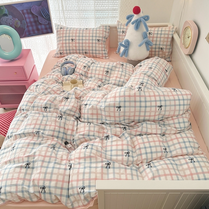 91家纺网 家纺一手货源 找家纺 昔可家纺 2024新款全棉条纹格子四件套--蝴蝶结系列 彩格子蝴蝶结