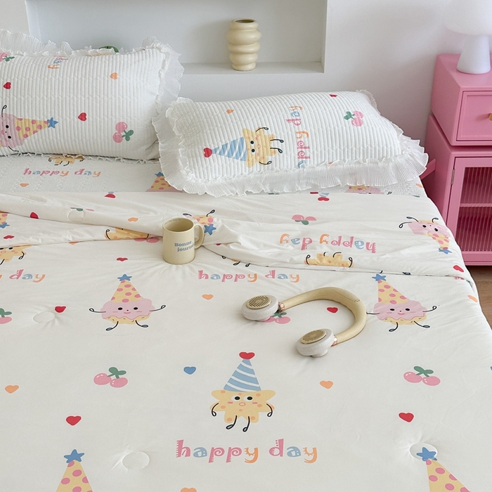 91家纺网 家纺一手货源 找家纺 昔可家纺 2024新款凉感冰皮床盖和同款夏被 樱桃曲奇