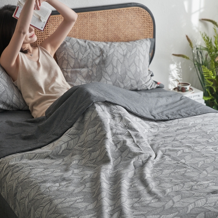 91家纺网 家纺一手货源 找家纺 安莱生活 2024新款高端双层纱色织大提花夏被 落叶 落叶-深灰