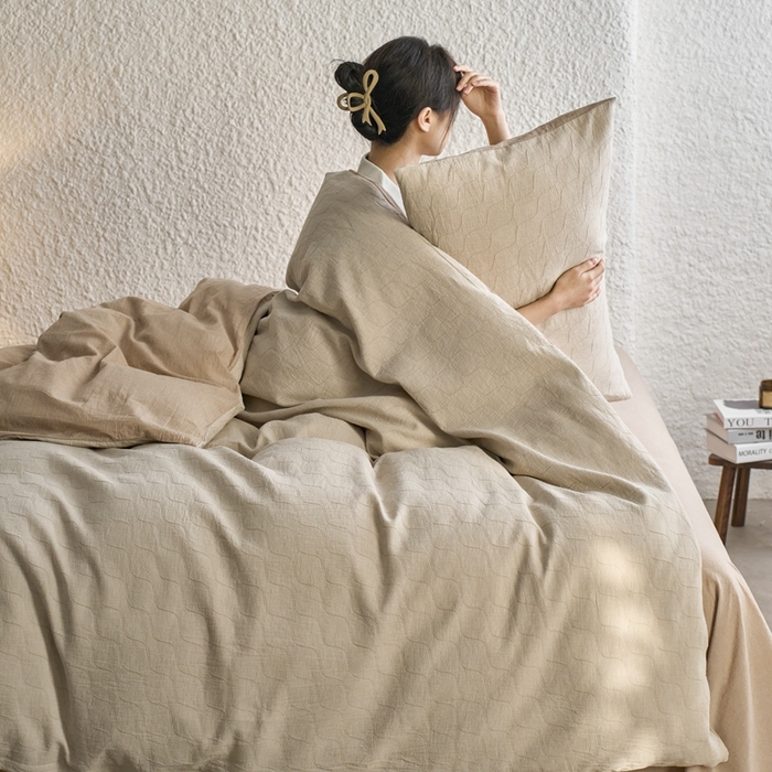 91家纺网 家纺一手货源 找家纺 安莱生活 2025新款双层纱色织提花波浪系列四件套 斜纹波浪 斜纹波浪-卡其