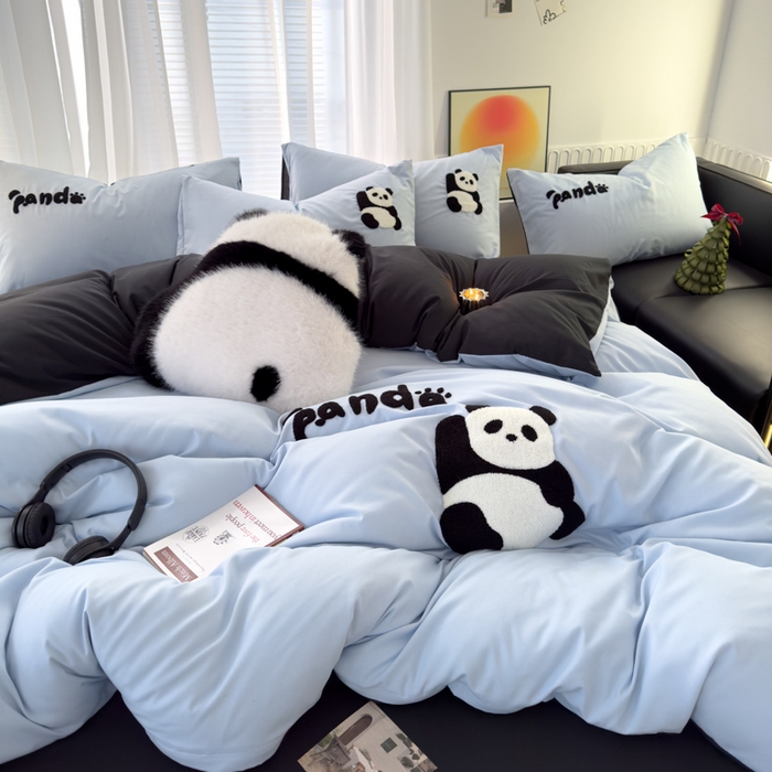 91家纺网 家纺一手货源 找家纺 曼谷家纺 年新款熊猫毛巾绣四件套柔软磨毛床上用品水洗棉套件 熊猫-淡蓝黑