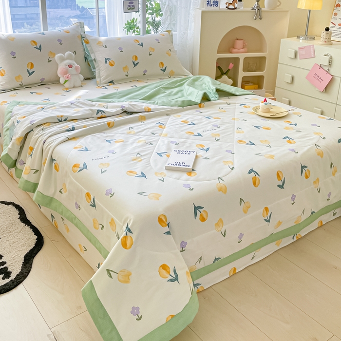 91家纺网 家纺一手货源 找家纺 菲梵家纺 2025春夏新品A类全棉喷气印花夏被 被子被芯 郁金香