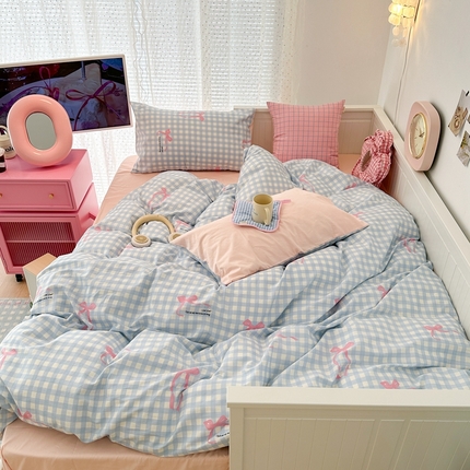 91家纺网 家纺一手货源 找家纺 昔可家纺 2024新款全棉条纹格子四件套--蝴蝶结系列 蓝格子蝴蝶结