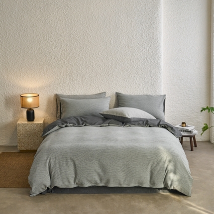 91家纺网 家纺一手货源 找家纺 （总）安莱生活 2025新款双层纱色织提花波浪系列四件套 乱纹波浪