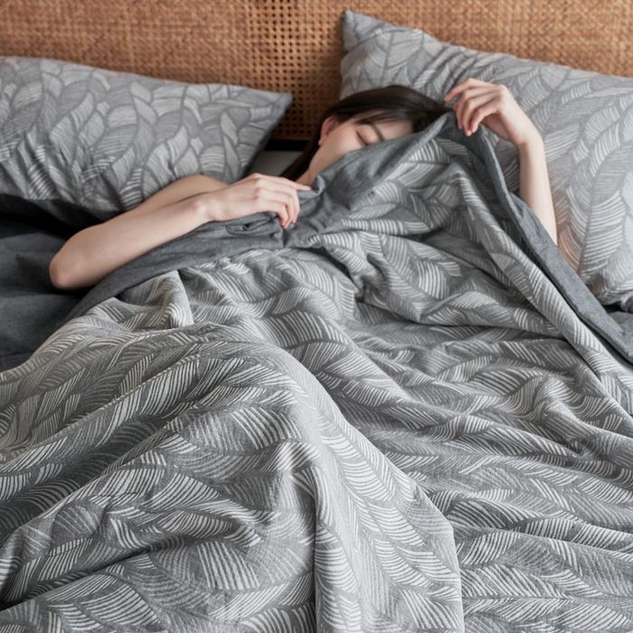 91家纺网 家纺一手货源 找家纺 安莱生活 2024新款高端双层纱色织大提花夏被 落叶 落叶-深灰