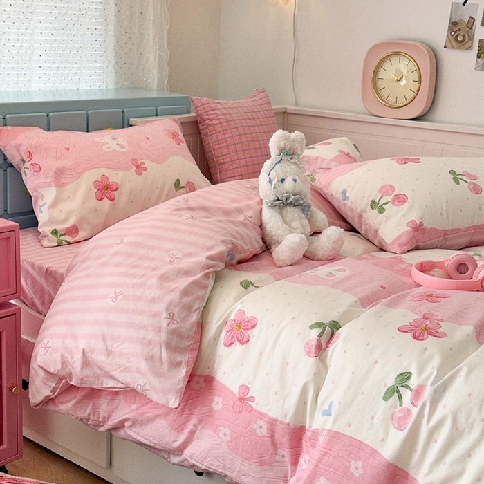 91家纺网 家纺一手货源 找家纺 昔可家纺 2024新款全棉卡通印花四件套 粉色油画樱桃