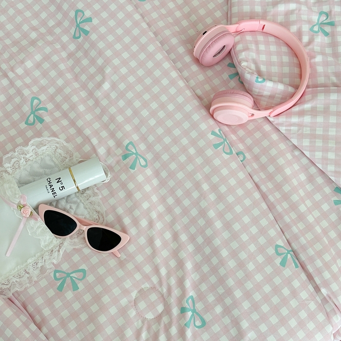 91家纺网 家纺一手货源 找家纺 昔可家纺 2024新款凉感冰皮床盖和同款夏被 粉格绿蝴蝶结