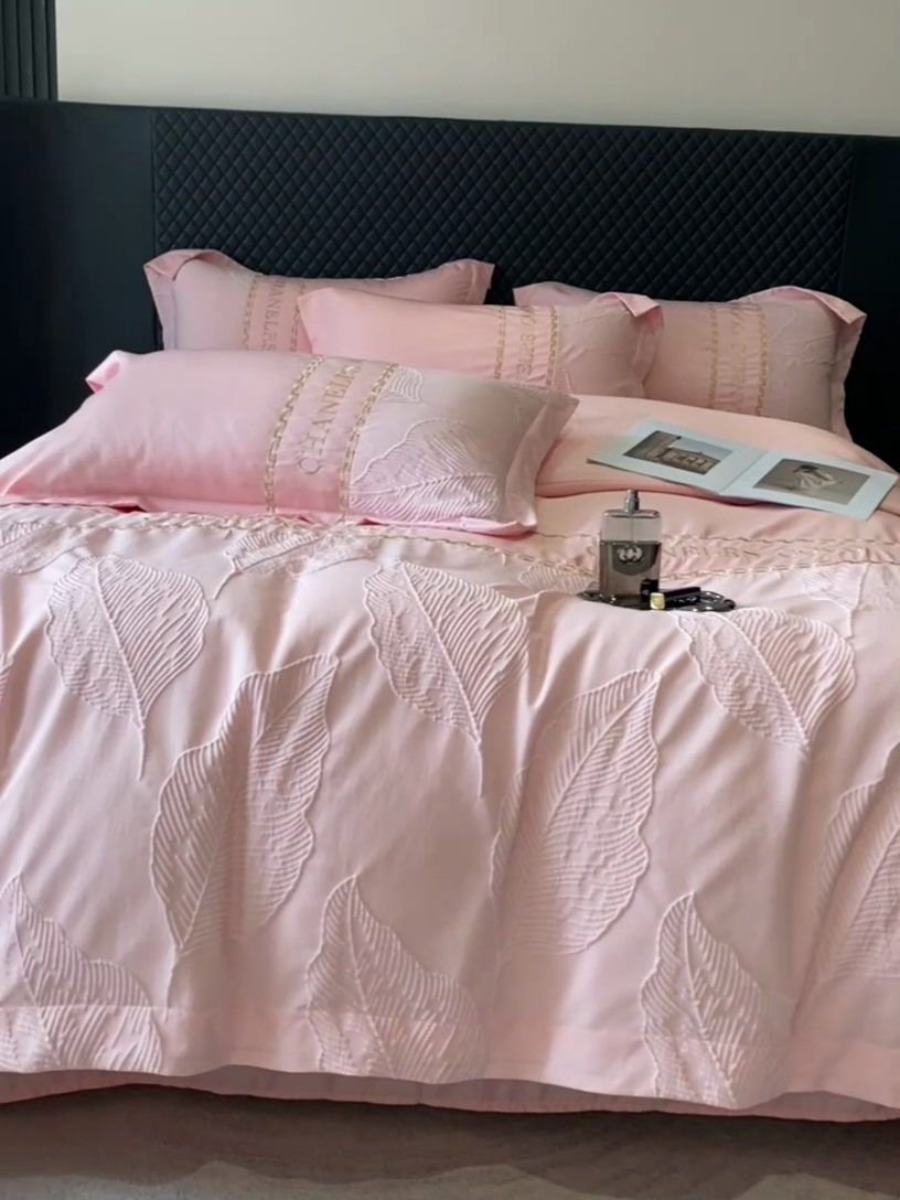 91家纺网 家纺一手货源 找家纺 优悦生活馆 2024新款新款冰丝绣花四件套-莫奈花园 莫奈花园-粉