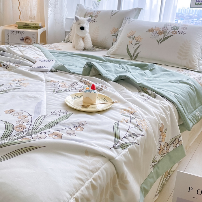 91家纺网 家纺一手货源 找家纺 菲梵家纺 2025春夏新品A类全棉喷气印花夏被 被子被芯 铃兰花语