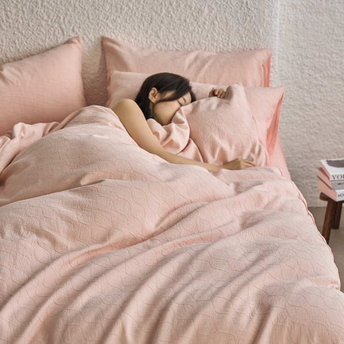 91家纺网 家纺一手货源 找家纺 （总）安莱生活 2025新款双层纱色织提花波浪系列四件套 斜纹波浪