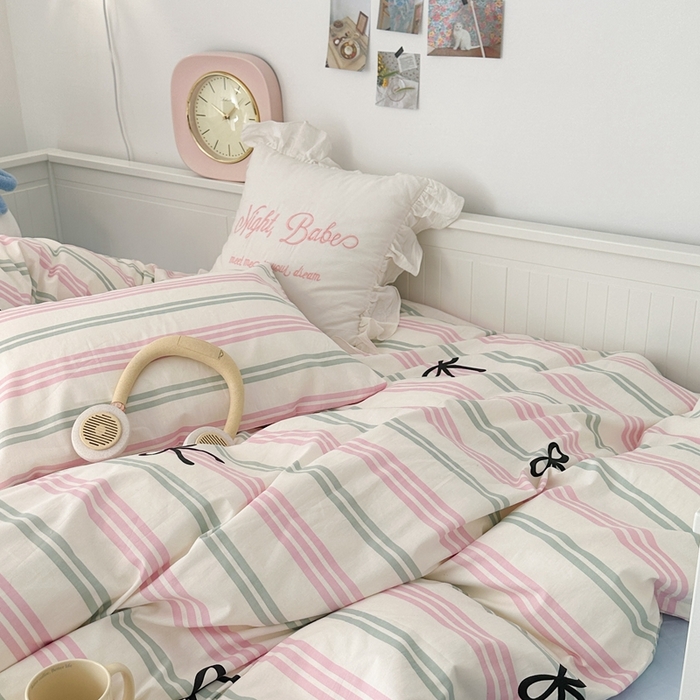 91家纺网 家纺一手货源 找家纺 （总）昔可家纺 2024新款全棉条纹格子四件套--蝴蝶结系列