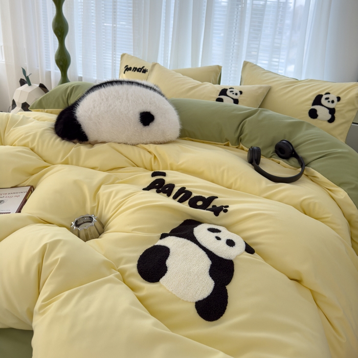 91家纺网 家纺一手货源 找家纺 曼谷家纺 年新款熊猫毛巾绣四件套柔软磨毛床上用品水洗棉套件 熊猫-芝士绿