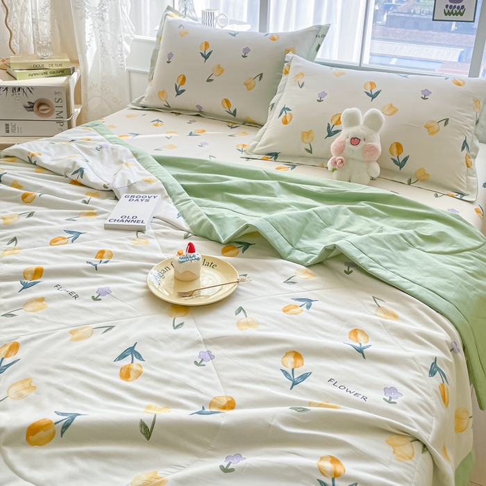 91家纺网 家纺一手货源 找家纺 菲梵家纺 2025春夏新品A类全棉喷气印花夏被 被子被芯 郁金香