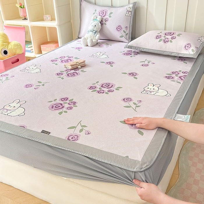 91家纺网 家纺一手货源 找家纺 安哆啦家纺 安哆啦家纺 2024新款A类冰藤印花凉席 紫花兔-床笠款