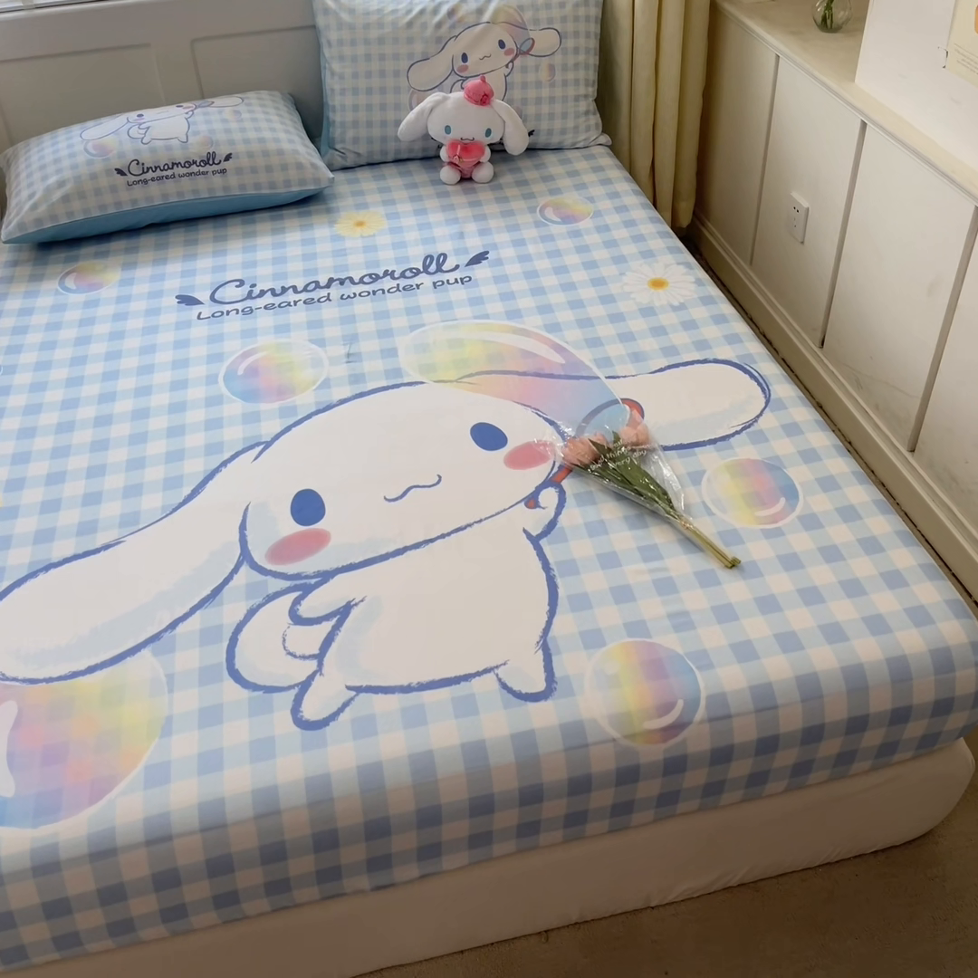 91家纺网 家纺一手货源 找家纺 金爱家 2024新款全棉三丽鸥正版大版单品床笠 泡泡玉桂狗