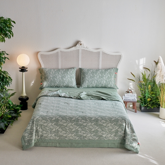 91家纺网 家纺一手货源 找家纺 （总）安莱生活 2024新款高端双层纱色织大提花夏被 落叶