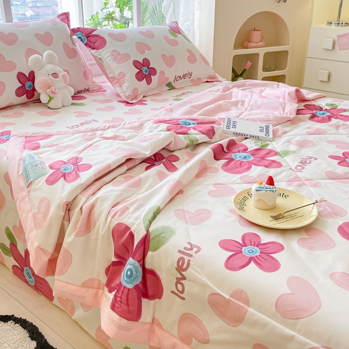 91家纺网 家纺一手货源 找家纺 菲梵家纺 2025春夏新品A类全棉喷气印花夏被 被子被芯 梦入花香