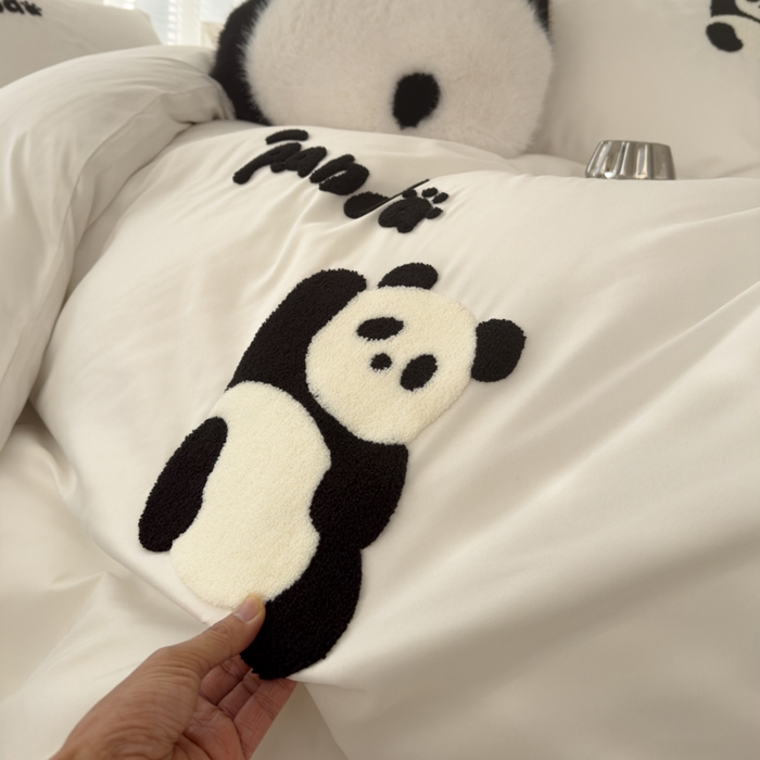 91家纺网 家纺一手货源 找家纺 曼谷家纺 年新款熊猫毛巾绣四件套柔软磨毛床上用品水洗棉套件 熊猫-黑格