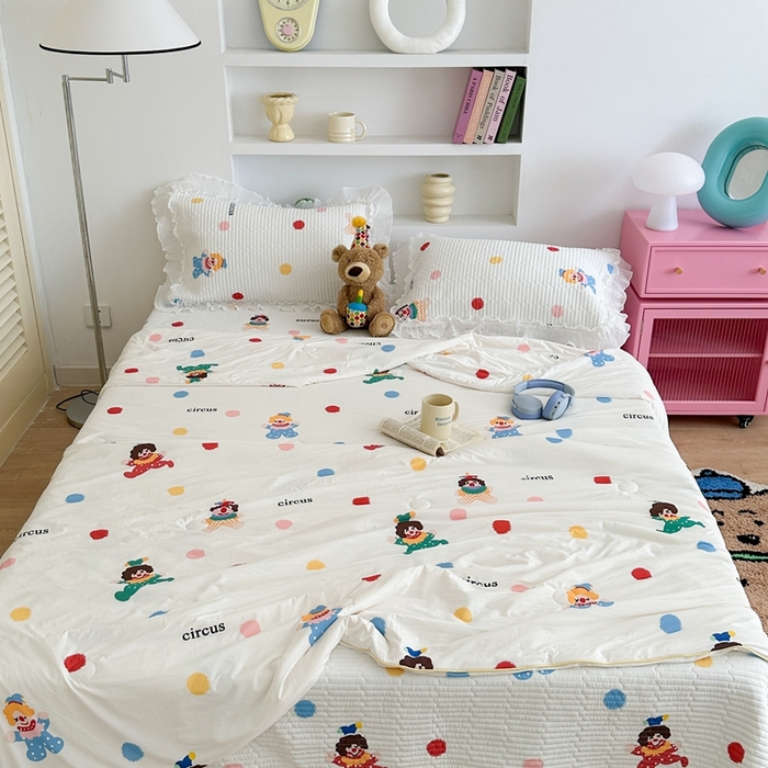 91家纺网 家纺一手货源 找家纺 昔可家纺 2024新款凉感冰皮床盖和同款夏被 欢乐小丑