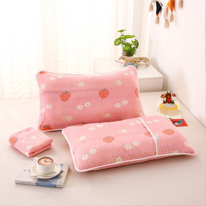 91家纺网 家纺一手货源 找家纺 朴尔家纺-毛巾被 2024新款全棉卡通六层纱布儿童枕套 甜甜草莓粉