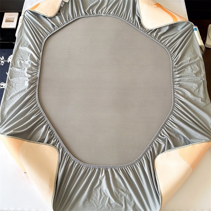 91家纺网 家纺一手货源 找家纺 甜梦 2024新款母婴级7A抗菌养生冰藤席影棚1—床笠款 皇冠橘子猫（床笠款）