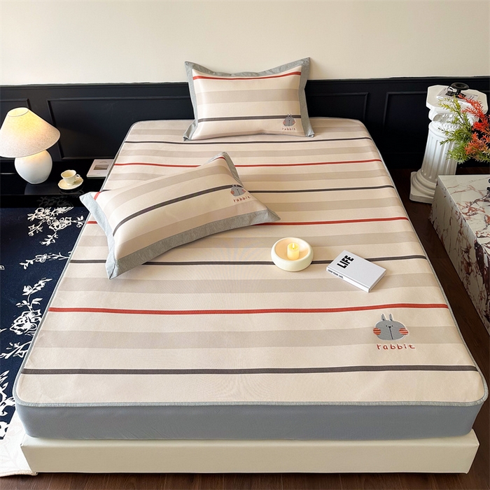 91家纺网 家纺一手货源 找家纺 甜梦 2024新款母婴级7A抗菌养生冰藤席影棚1—床笠款 条纹小兔（床笠款）