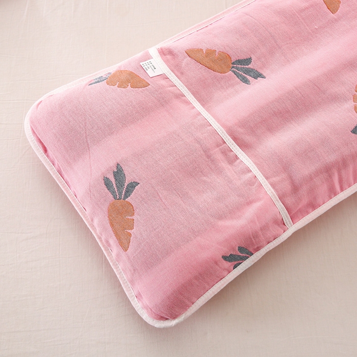 91家纺网 家纺一手货源 找家纺 朴尔家纺-毛巾被 2024新款全棉卡通六层纱布儿童枕套 多彩胡萝卜粉