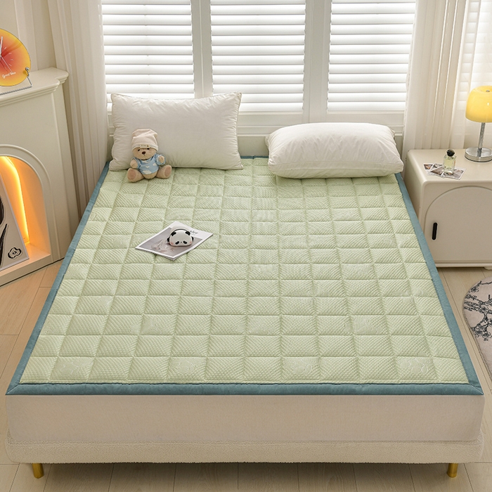 91家纺网 家纺一手货源 找家纺 富威堡家纺  2025高端凉感豆豆凉席款加棉加厚棉花床垫   尊贵绿