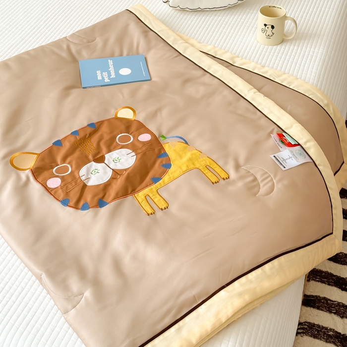 91家纺网 家纺一手货源 找家纺 喜多兔儿童家纺 2024新款莫代尔夏被空调被-萌宝宝系列 卡其色小老虎多多