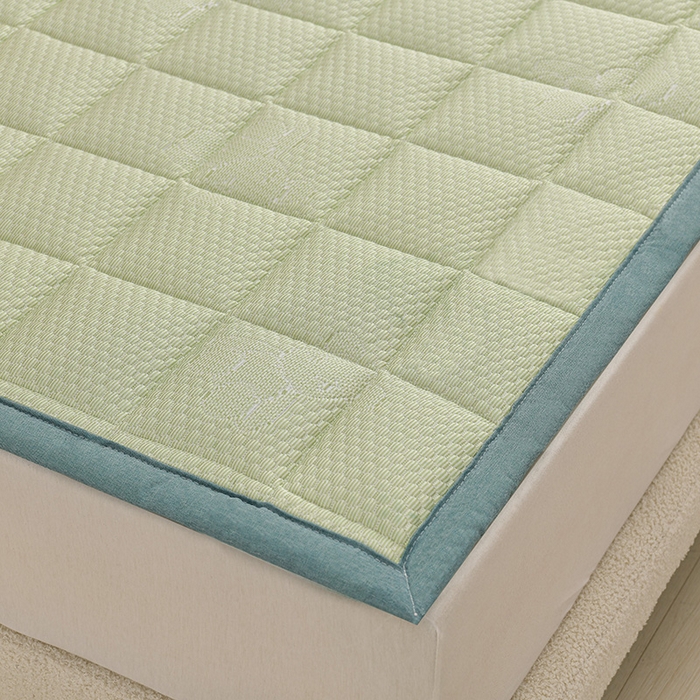 91家纺网 家纺一手货源 找家纺 富威堡家纺  2025高端凉感豆豆凉席款加棉加厚棉花床垫   尊贵绿