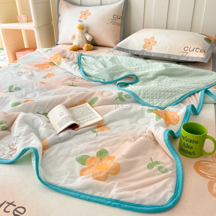 91家纺网 家纺一手货源 找家纺 安哆啦 2024新款A类凉感丝冰豆豆夏被冰丝席冰藤席四件套 夏被-桔花猫