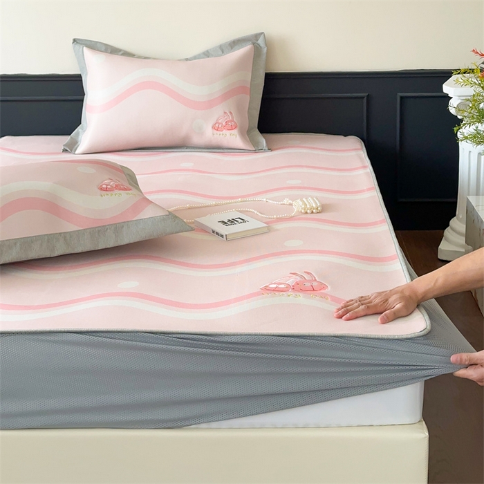 91家纺网 家纺一手货源 找家纺 甜梦 2024新款母婴级7A抗菌养生冰藤席影棚1—床笠款 波浪调皮兔（床笠款）