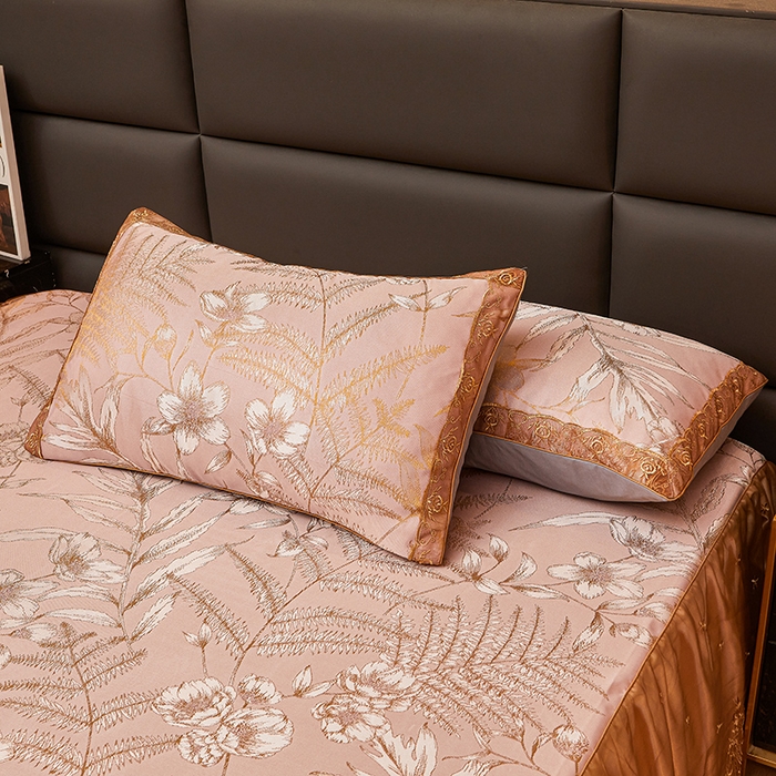 91家纺网 家纺一手货源 找家纺 罗艺轩 2024新款欧式色织大提花床裙凉席 春语