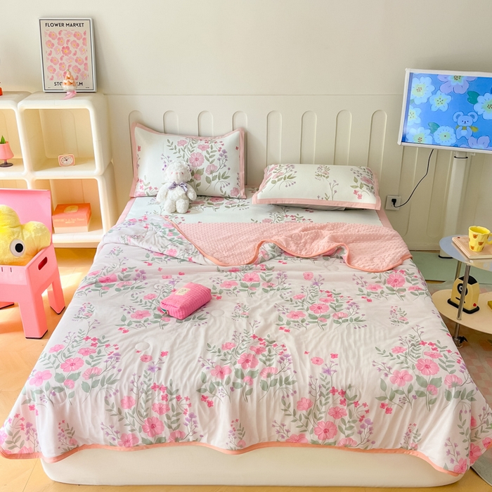 91家纺网 家纺一手货源 找家纺 安哆啦 2024新款A类凉感丝冰豆豆夏被冰丝席冰藤席四件套 夏被-夏日初恋