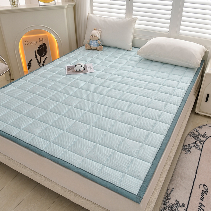 91家纺网 家纺一手货源 找家纺 富威堡家纺  2025高端凉感豆豆凉席款加棉加厚棉花床垫   尊贵蓝