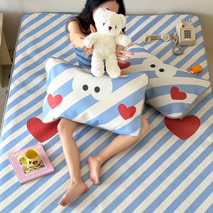 91家纺网 家纺一手货源 找家纺 昔可家纺 2024新款异形床笠款冰丝凉席 大斜眼怪怪