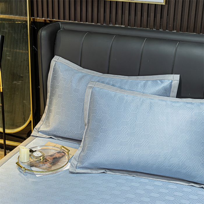 91家纺网 家纺一手货源 找家纺 共鸣沙发垫 新款简约冰丝凉感凉席 冰丝蓝