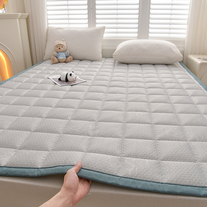 91家纺网 家纺一手货源 找家纺 富威堡家纺  2025高端凉感豆豆凉席款加棉加厚棉花床垫   尊贵灰