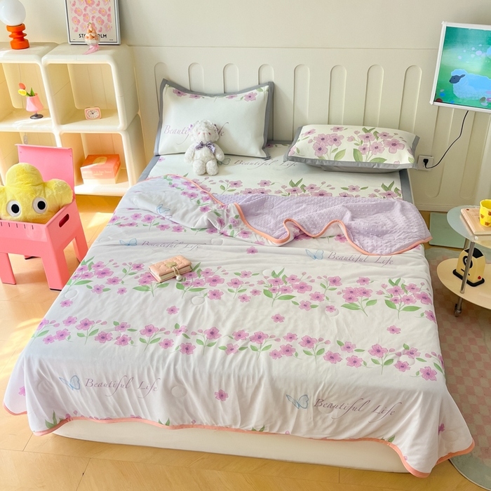 91家纺网 家纺一手货源 找家纺 安哆啦 2024新款A类凉感丝冰豆豆夏被冰丝席冰藤席四件套 夏被-浪漫花语