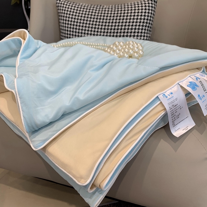 91家纺网 家纺一手货源 找家纺 奈萝家纺 2025新款A类凉感丝小凉皮夏被可机洗夏被新品空调被 蒂芙尼蓝