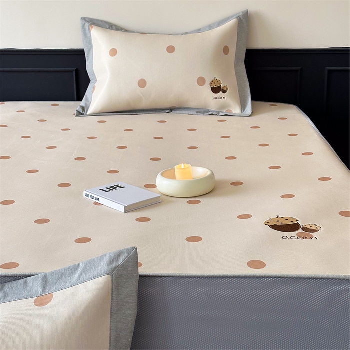 91家纺网 家纺一手货源 找家纺 甜梦 2024新款母婴级7A抗菌养生冰藤席影棚1—床笠款 小橡子（床笠款）