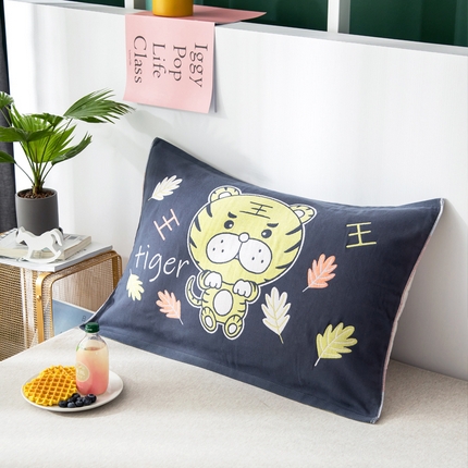 91家纺网 家纺一手货源 找家纺 朴尔2024新款儿童定位卡通大版花全棉四层纱布枕巾 威风虎40*60CM（儿童）/对