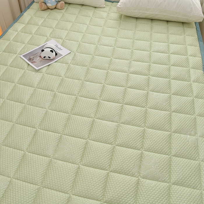 91家纺网 家纺一手货源 找家纺 富威堡家纺  2025高端凉感豆豆凉席款加棉加厚棉花床垫   尊贵绿