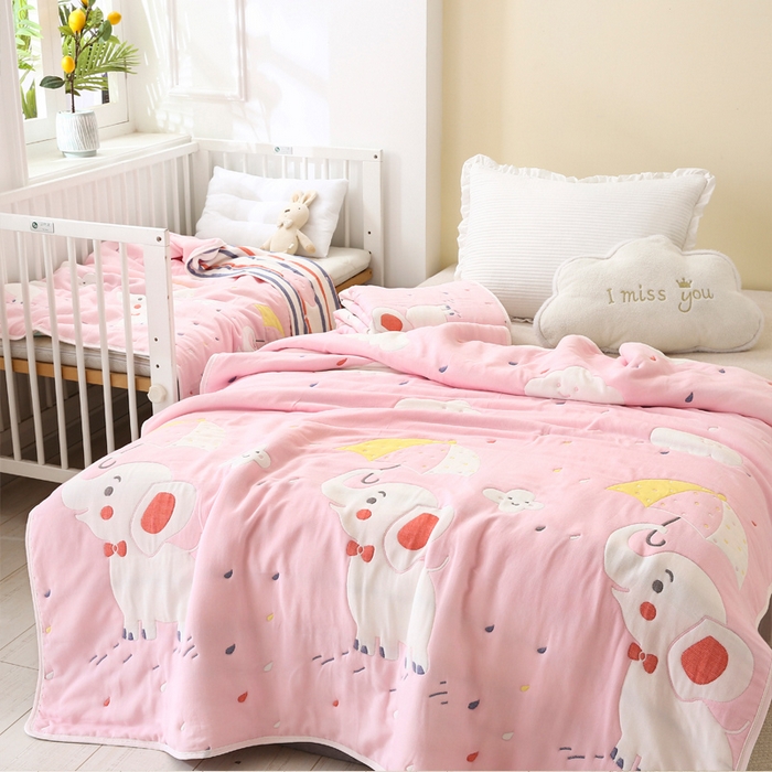 91家纺网 家纺一手货源 找家纺 朴尔家纺-毛巾被 2024年全棉十层纱布加厚儿童盖被毛巾被 打伞的小象粉