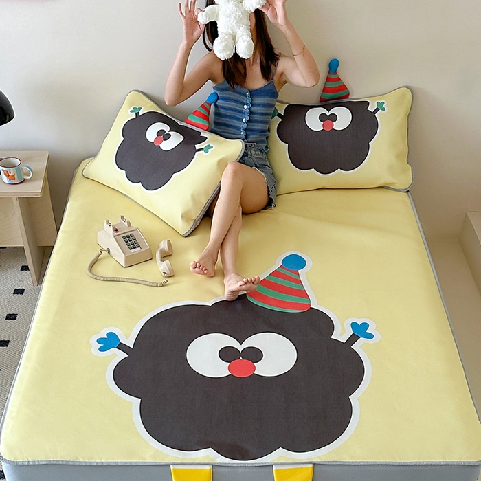 91家纺网 家纺一手货源 找家纺 昔可家纺 2024新款异形床笠款冰丝凉席 萌系小黑球