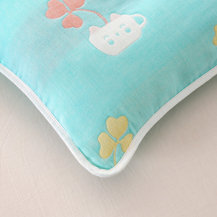 91家纺网 家纺一手货源 找家纺 朴尔家纺-毛巾被 2024新款全棉卡通六层纱布儿童枕套 杯中叶语兰